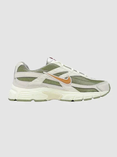Повседневные кроссовки Nike оливковые