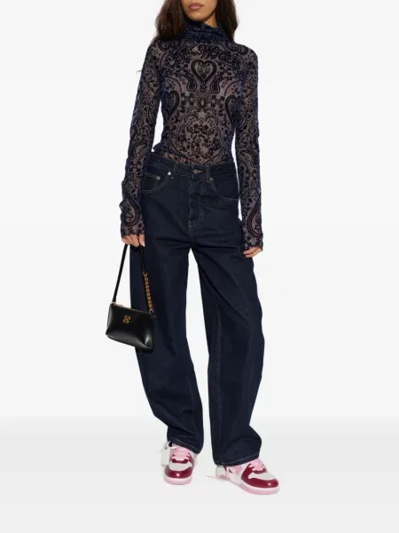 Top Off-white cu model paisley alb
