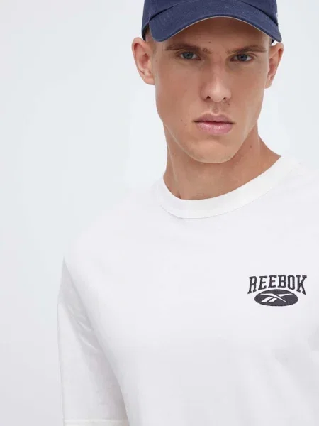 Тениска Reebok Classic бежово с апликация бяло