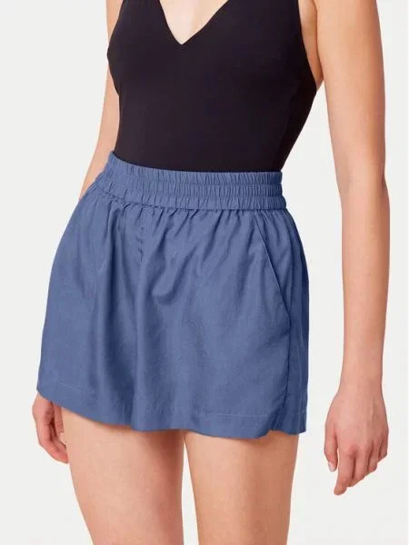 Kratke hlače iz tkanine Triumph modra
