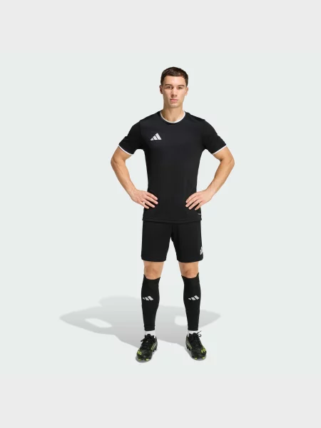 Переработанный футболка Adidas черная