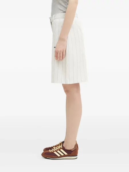 Pruhované kraťasy Adidas s výšivkou černé