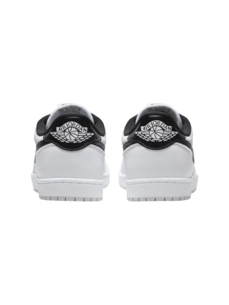 Pantofi Nike retro alb