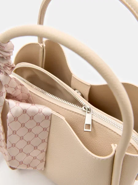 Сумка-куфер зі штучної шкіри з декоративною хусткою бежевий