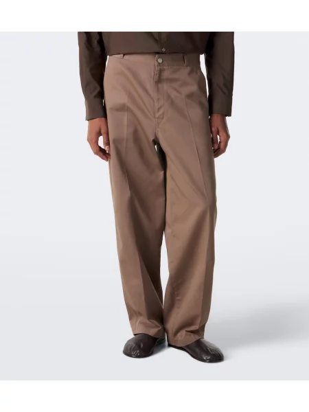 Pantaloni Lemaire din țesătură twill maro
