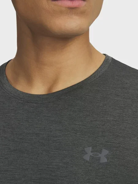Футболка Under Armour серая