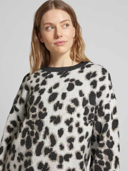 Sweter z dzianiny o kroju regular fit z dodatkiem wełny model NANA' Pieces biały