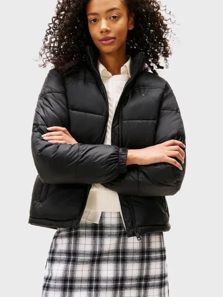 Джинсовая куртка Tommy Jeans с капюшоном черная