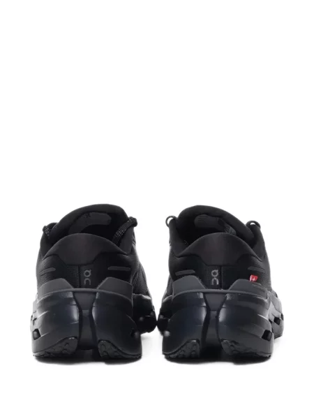 Sneakerși On negru