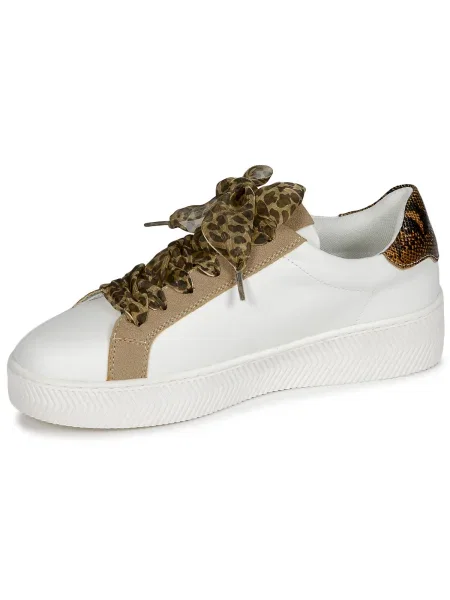 Pantofi Vanessa Wu alb