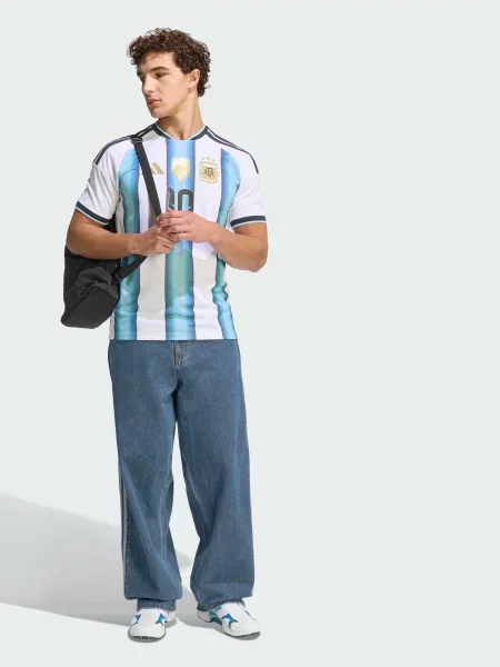 Переработанный футболка Adidas белая