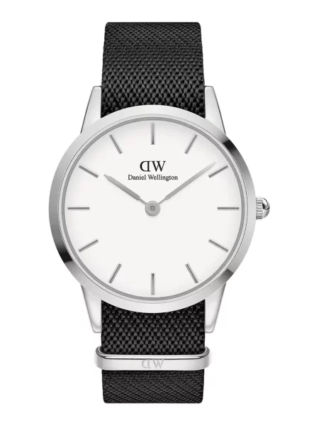 Часовници Daniel Wellington черно