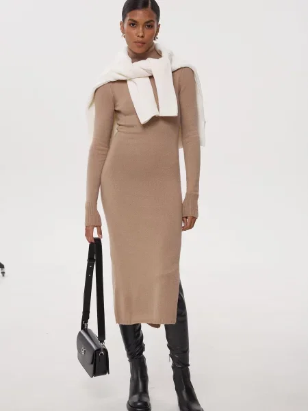 Сукні Estro вовна/акрил коричневий