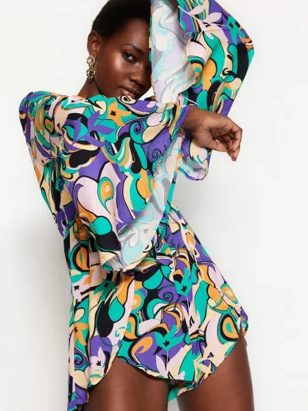 Bluză Trendyol cu dungi scurtă