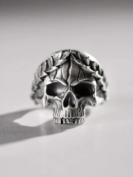 REYTEL Inele SKULL IN A WREATH argintiu