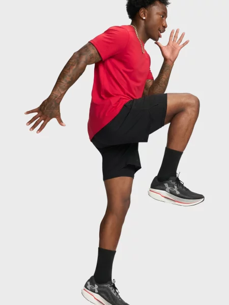 Футболка Under Armour червона