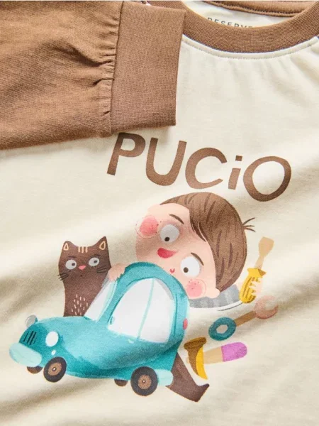 Reserved Longsleeve Pucio kremowy