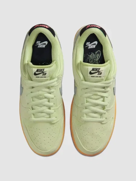 Замшевые кроссовки Nike Dunk желтые