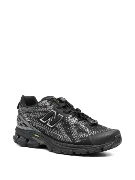 Sneakerși New Balance cu autograf negru