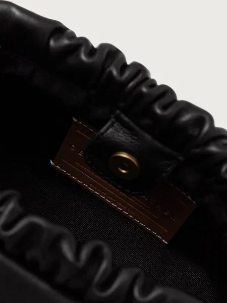 Tommy Hilfiger чанта crossbody дамска от кожа черно