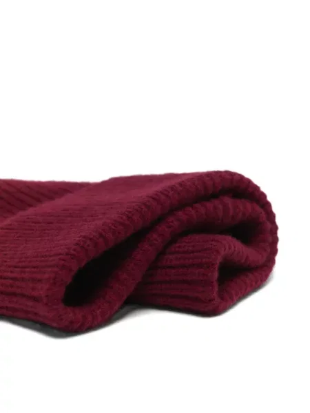 Căciulă Maje roșu