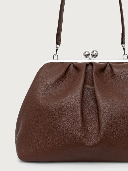 Кожаная сумка шоппер Weekend Max Mara