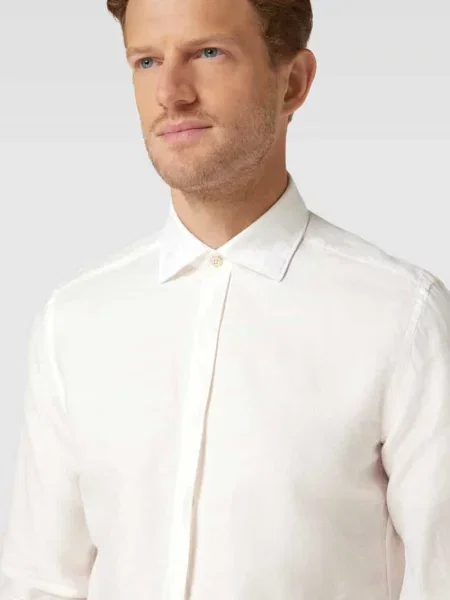 Koszula smokingowa premium o kroju slim fit z domieszką lnu Eterna beżowa
