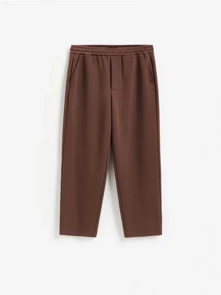 Reserved Pantaloni de trening cu conținut ridicat de maro