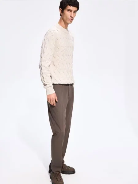 Reserved Pantaloni jogger cacao-cu-lapte