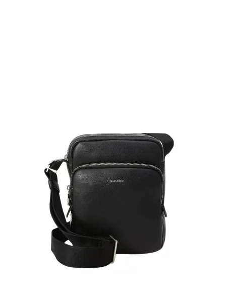 Geantă crossover Calvin Klein Raised Pocket Reporter negru
