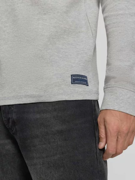 Bluzka z długim rękawem o kroju regular fit z fakturą wafla Scotch & Soda