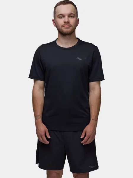 Футболка спортивна Saucony чорний