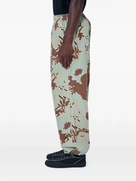 Pantaloni Nomarhythm cu imagine cu model camuflaj