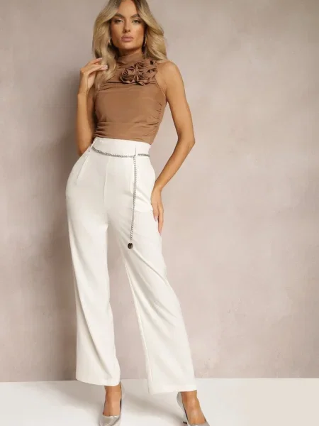 Deschis elegant pantaloni evazați cu lanț decorativ în talie Hamophona bej