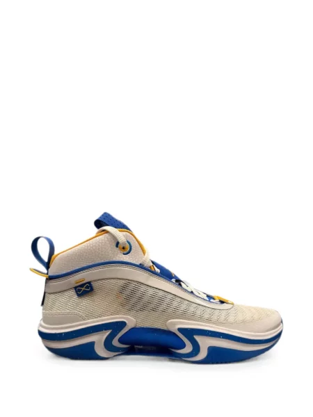 Sneakerși Jordan alb