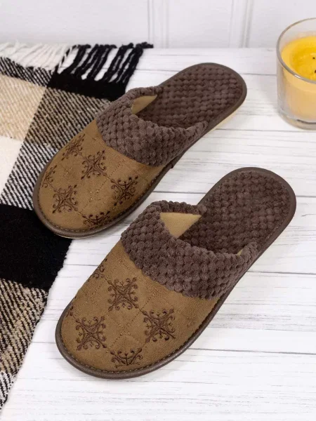 Тапочки Issa Plus коричневые