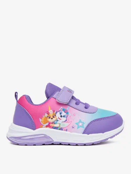 Sneakersy