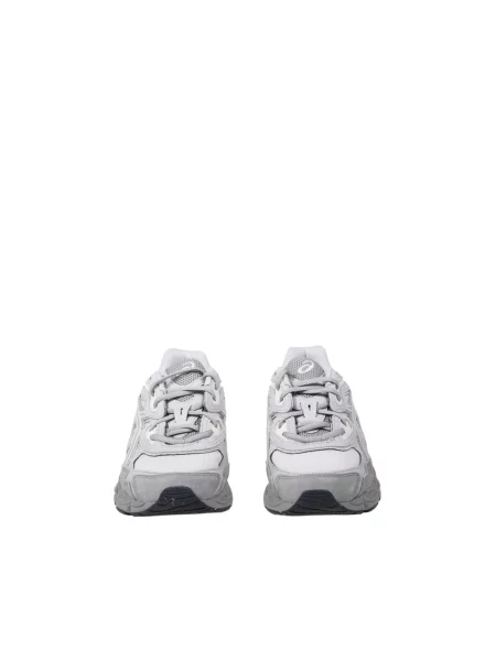 Sneakersy Asics zamszowe białe