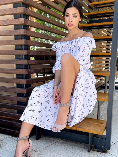 Сукня міді Seventeen віскоза/поліестер білий