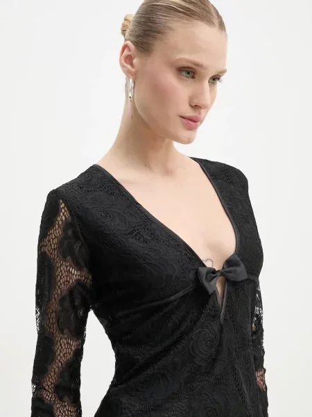 Блуза Résumé ColetteRS с изчистен дизайн черно