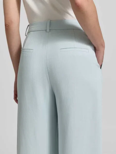 Spodnie garniturowe w kroju wide fit z czystego lyocellu Jake*s Collection błękitne
