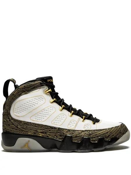 Sneakerși Jordan alb