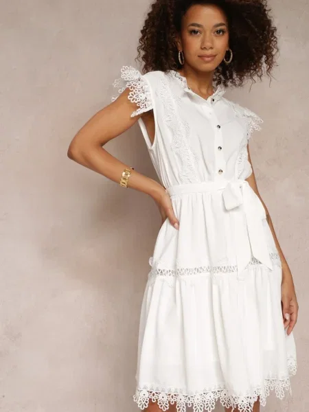 Rochie Cloș cu Centură și Dantelă Oninka albă