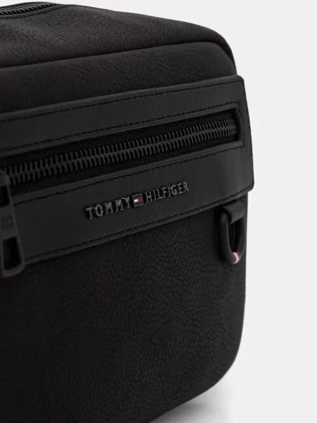 Tommy Hilfiger kosmetyczka z imitacji skóry czarna