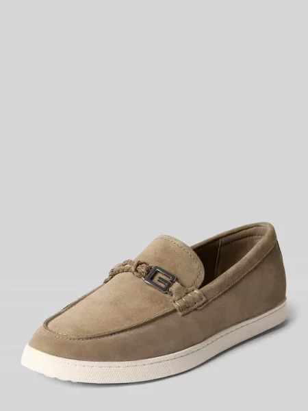 Loafers ze skóry z paskiem w efekt plecionki model HEAWS' Guess