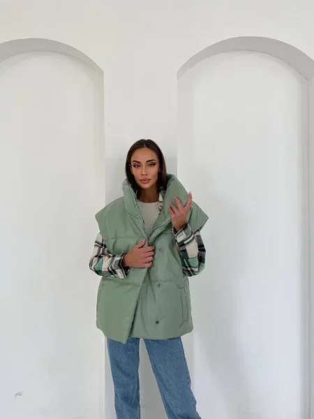 Жилет з утеплювачем Milirud оливковий штучна шкіра