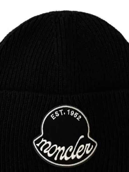 Căciulă Moncler negru