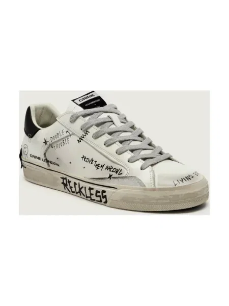 Sneakerși Crime London din piele zdrențuiți alb