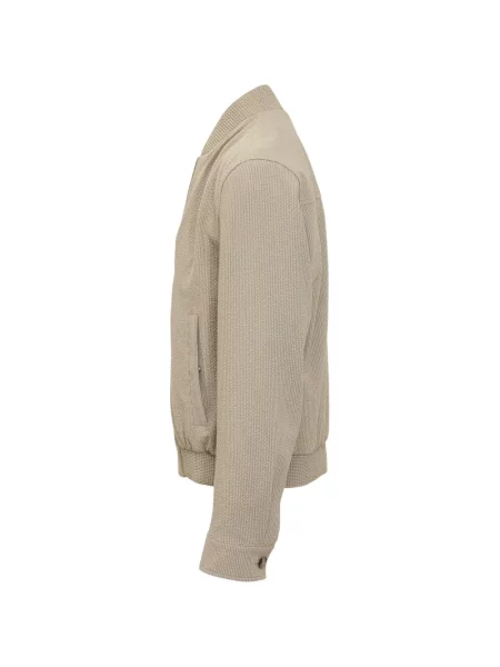 Яке тип бомбър Boss