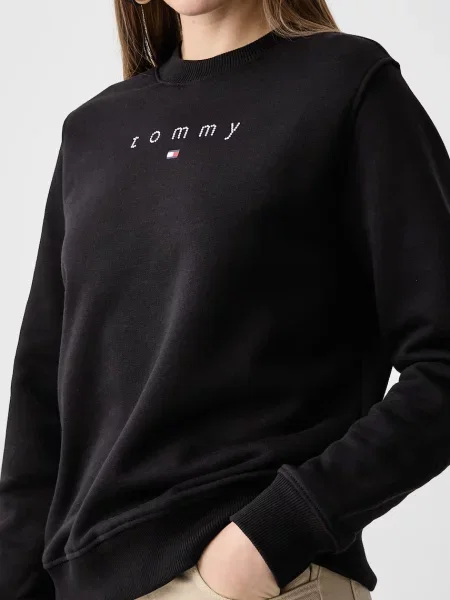 Суитчър Tommy Jeans черно